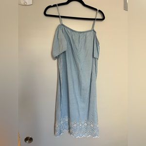 Cotton Old Navy dress, spaghetti strap w/ off the shoulder details, Size S